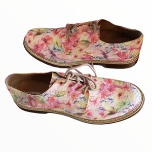 Women's Loafers Shoes With Floral Pattern Size 9
